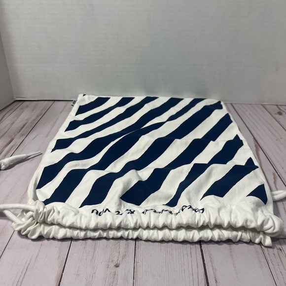 Vans Custom Made For You Drawstring Bag - Picture 3 of 9